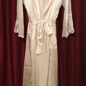 Oscar deLa Renta Pink Label Bridal Peignoir set